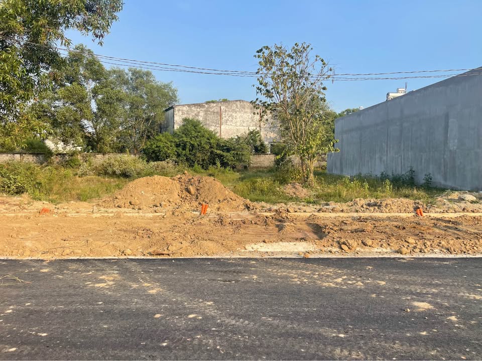 Biệt thự vườn đường Trần Phú, 257m² giá 3.3 tỷ - Đầu tư sinh lời lý tưởng!