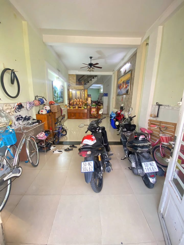 Nhà 3,5 tầng hẻm xe hơi đường Lê Văn Quới 84m² giá 6.6 tỷ - Cơ hội sở hữu không thể bỏ lỡ!