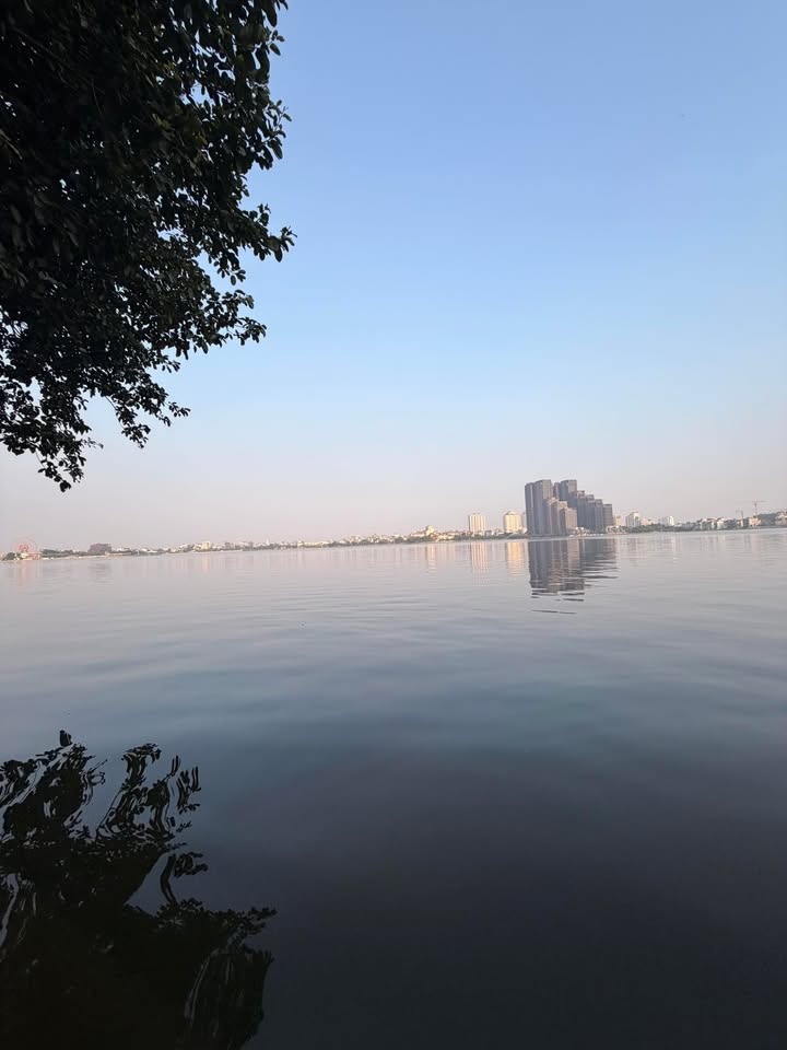 FrontHouse mặt ngõ Thụy Khuê 114m² giá thỏa thuận - Kinh doanh tấp nập, view đẹp hồ Tây!