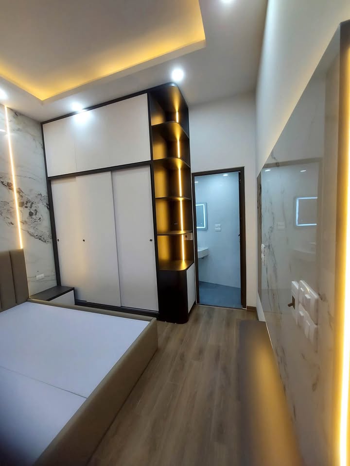 Nhà phố Minh Khai 48m² giá thỏa thuận - Pháp lý chính chủ, kinh doanh tốt!