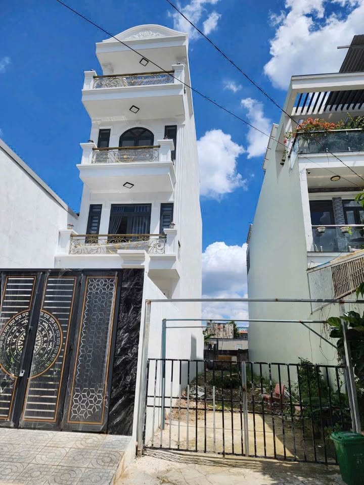 Lô đất đẹp 110m² đường 48, Hiệp Bình Chánh, Thủ Đức - Giá 7,65 tỷ có thương lượng!