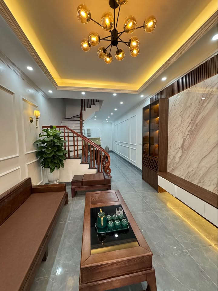 Nhà 3 tầng Phường Ninh Phong 75m² giá 6 tỷ - Đẹp lung linh, chính chủ!