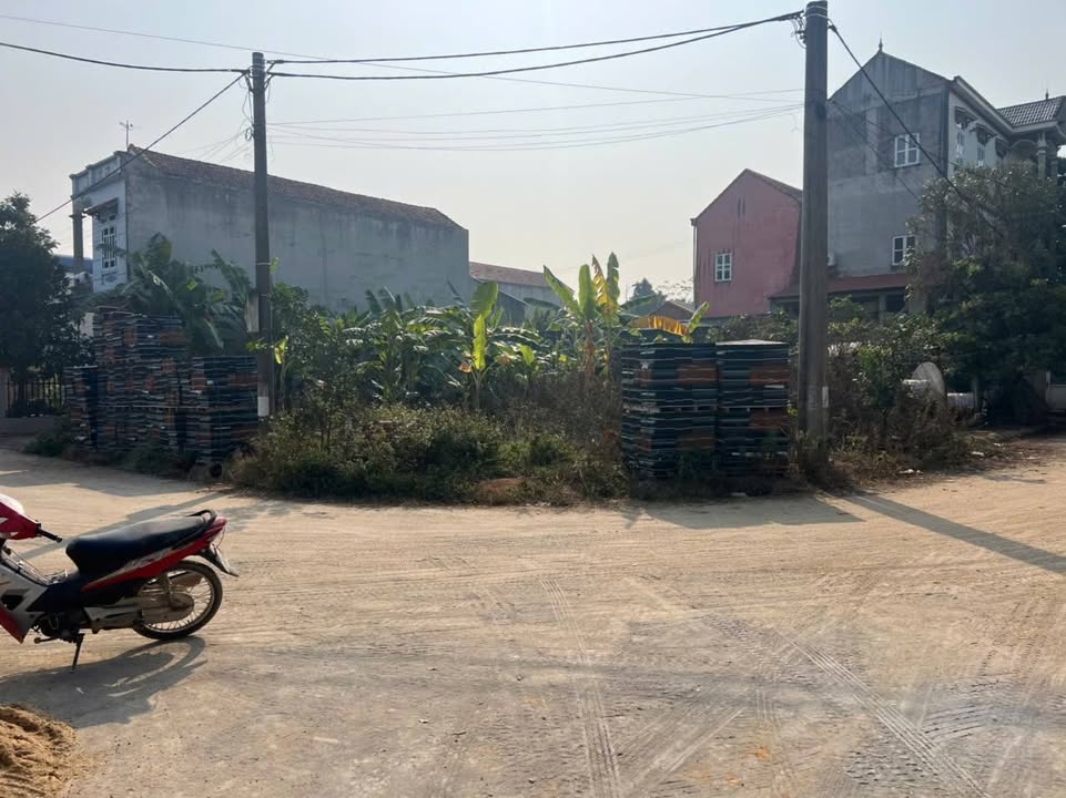 Đất tái định cư lô góc 2 mặt tiền 200m² tại Hạ Ích, Lập Thạch - Giá chỉ 2 tỷ