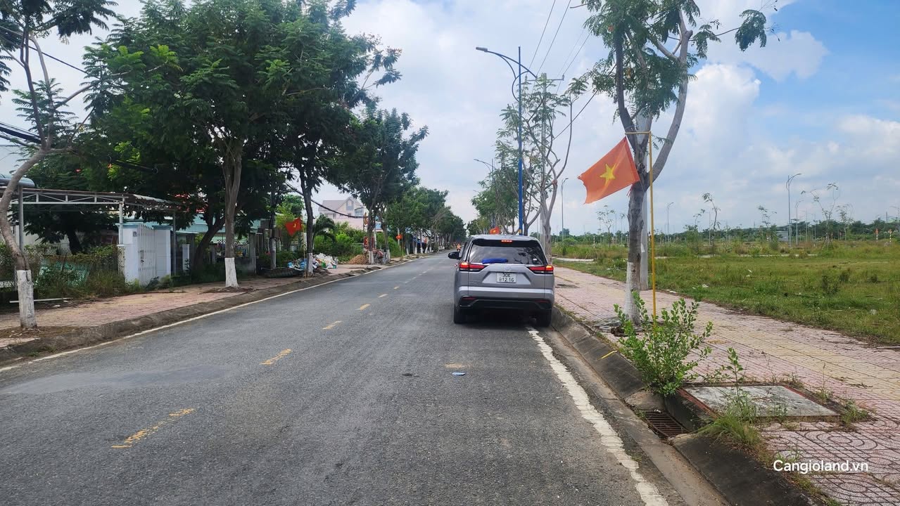 Nhà mặt tiền đường Giồng Ao, Cần Giờ 270m² giá 11.6 tỷ - Vị trí đắc địa gần biển!