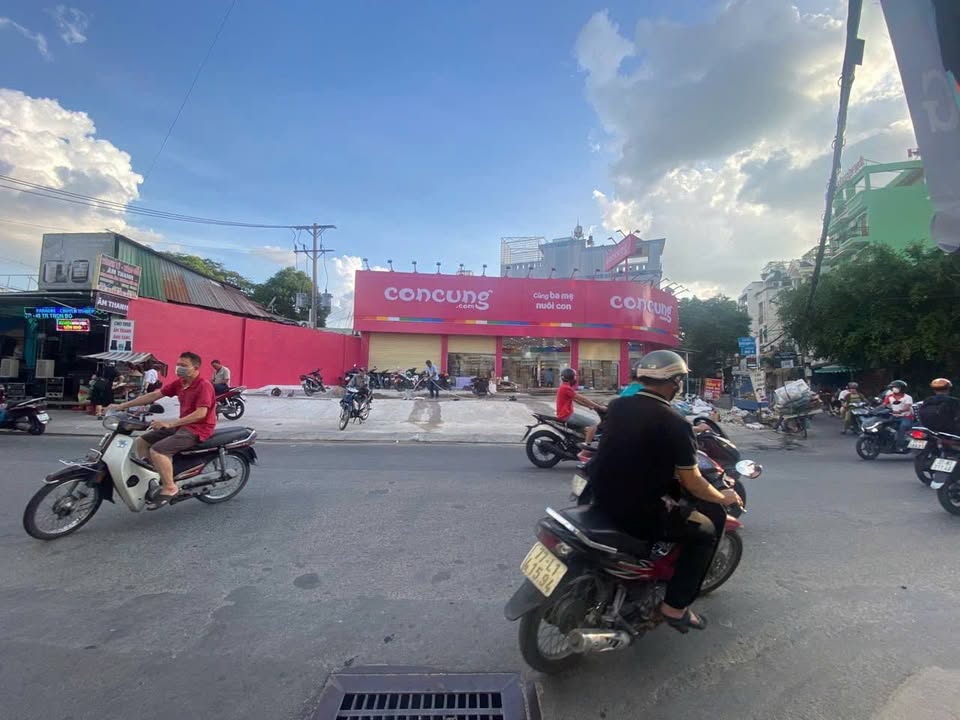 FrontHouse góc 2 mặt tiền Dương Quảng Hàm, Gò Vấp 155m² giá 43.5 tỷ - Tiềm năng đầu tư sinh lời cao!