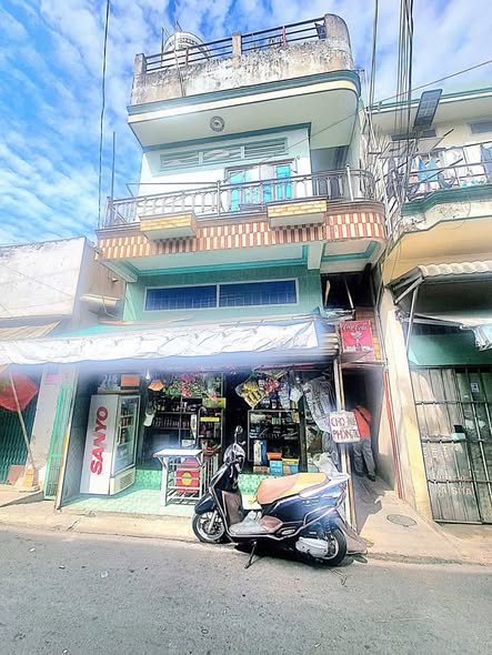 Dãy trọ 2 tầng tại Dĩ An 138m² giá 5 tỷ - Thu nhập 30 triệu/tháng!