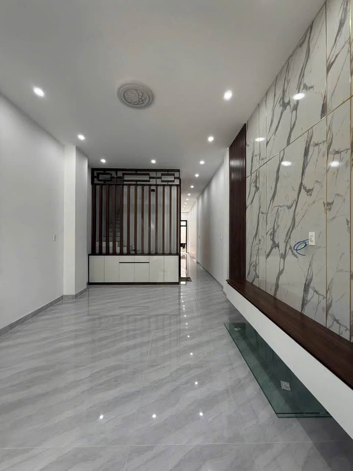 Nhà Đào Duy Từ, P.4 Đà Lạt 94.5m² giá 8.8 tỷ - Đầu tư sinh lời lý tưởng!