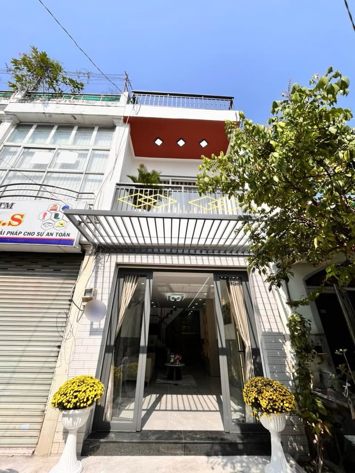 Bán gấp FrontHouse hẻm Lê Đức Thọ, Quận Gò Vấp 37m² - Vị trí đắc địa, tặng full nội thất!