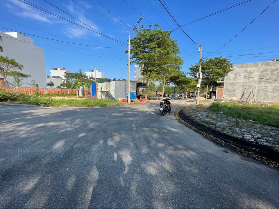 Đất nền góc 2 mặt tiền KĐT Thái Dương 2 97m² giá 4 tỷ - Cơ hội đầu tư hấp dẫn!