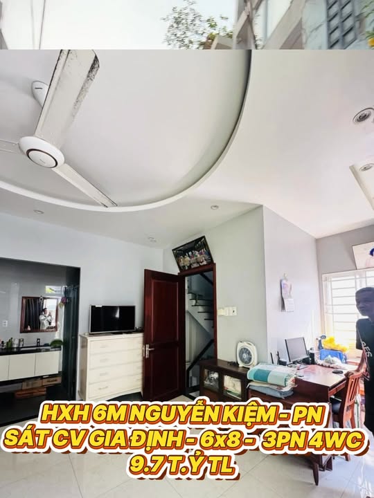 Nhà đẹp Phú Nhuận 40m² giá 9.7 tỷ - Đón Tết ngay sát sân bay!