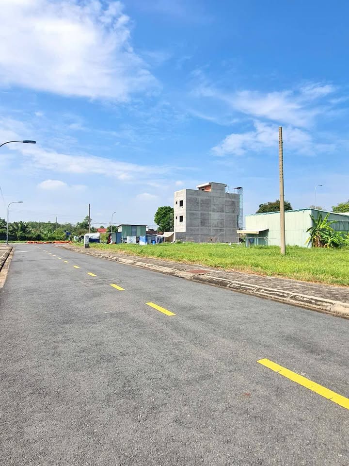 Đất nền khu đô thị Đông Tăng Long, Quận 9, 102.5m² giá 7.35 tỷ - Sổ hồng riêng, bớt lộc!