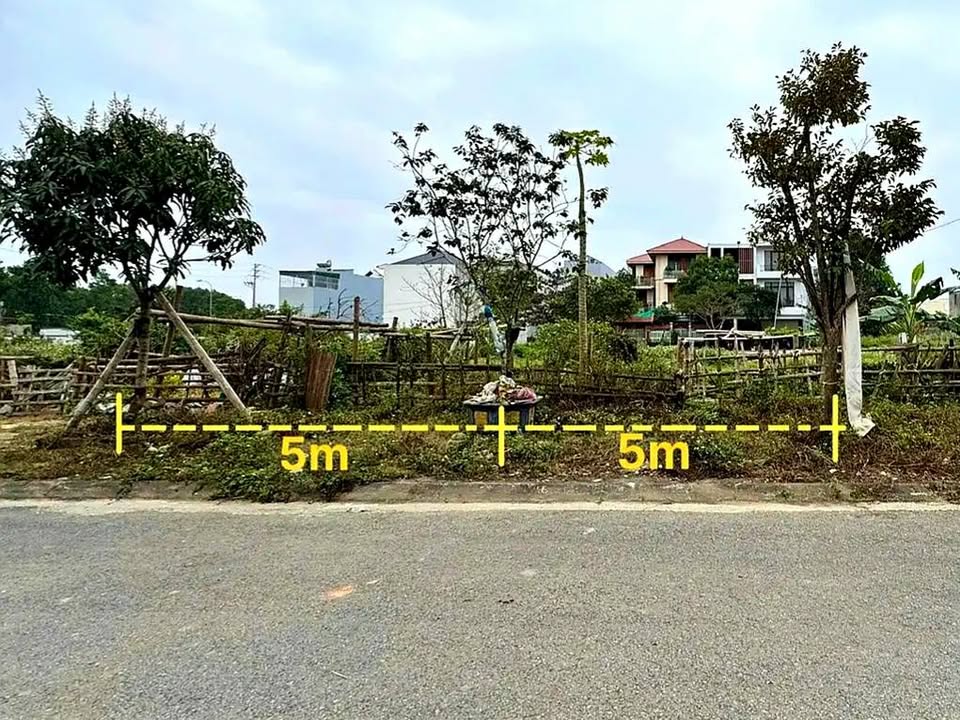 Đất đẹp kẹp đôi MB 1876 Bình Minh, TP Thanh Hóa - Sổ đỏ chính chủ, giá chỉ 4.29 tỷ!