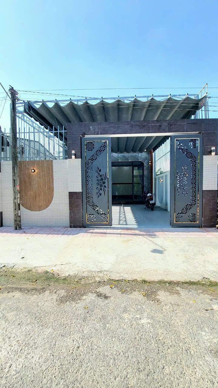 Bán Nhà Chữ L Khu Phố Ninh Hưng, Tây Ninh 168m² - Thiết kế hoàn thiện, giá chỉ 1.66 tỷ!