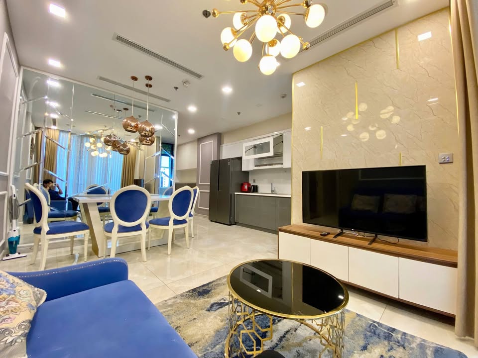 Căn hộ Vinhomes Golden River Quận 1 74m² giá 29 triệu - Sẵn sàng vào ở ngay!