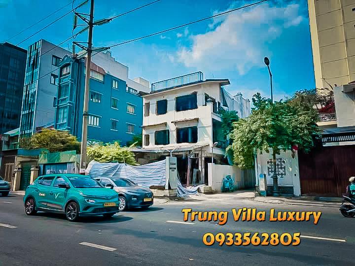 Bán Nhà Góc 2 Mặt Tiền Quận 3 - Diện Tích 246m² - Vị Trí Đắc Địa