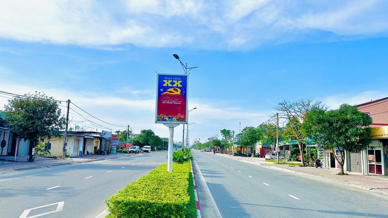 Đất mặt đường Quốc lộ 1A, Thôn Đông, 171m², giá 5.5 tỷ - Vị trí kinh doanh đắc địa!