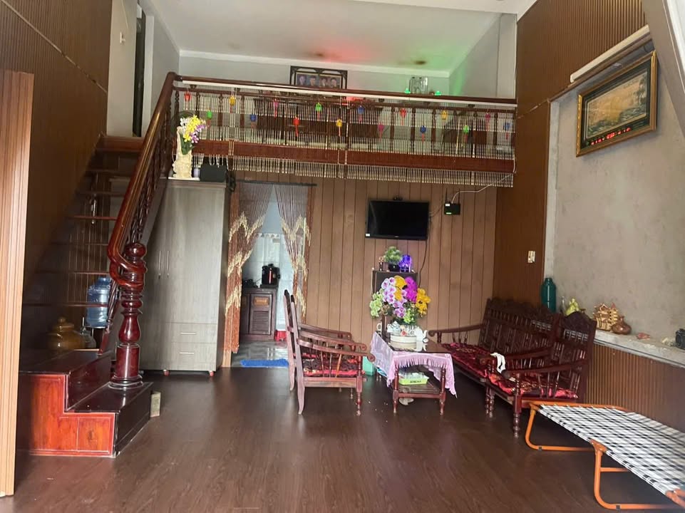 Nhà riêng hẻm 02 Nguyễn Trường Tộ, 162m² giá 3.7 tỷ - Đầu tư sinh lời với 3 phòng trọ cho thuê!