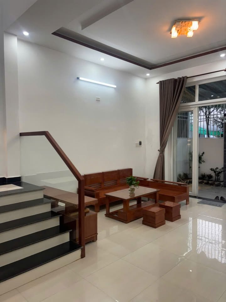 Nhà 2 tầng Hoà Quý 100m² giá 6.9 tỷ - Đón Tết ngay trong nhà mới!