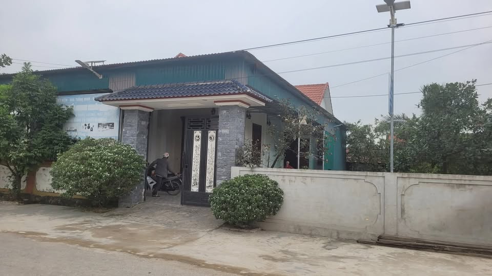 Bán đất tặng nhà tại xã Quỳnh Hoa, huyện Quỳnh Phụ, 200m² giá chỉ 1.9 tỷ - Cơ hội đầu tư sinh lời!