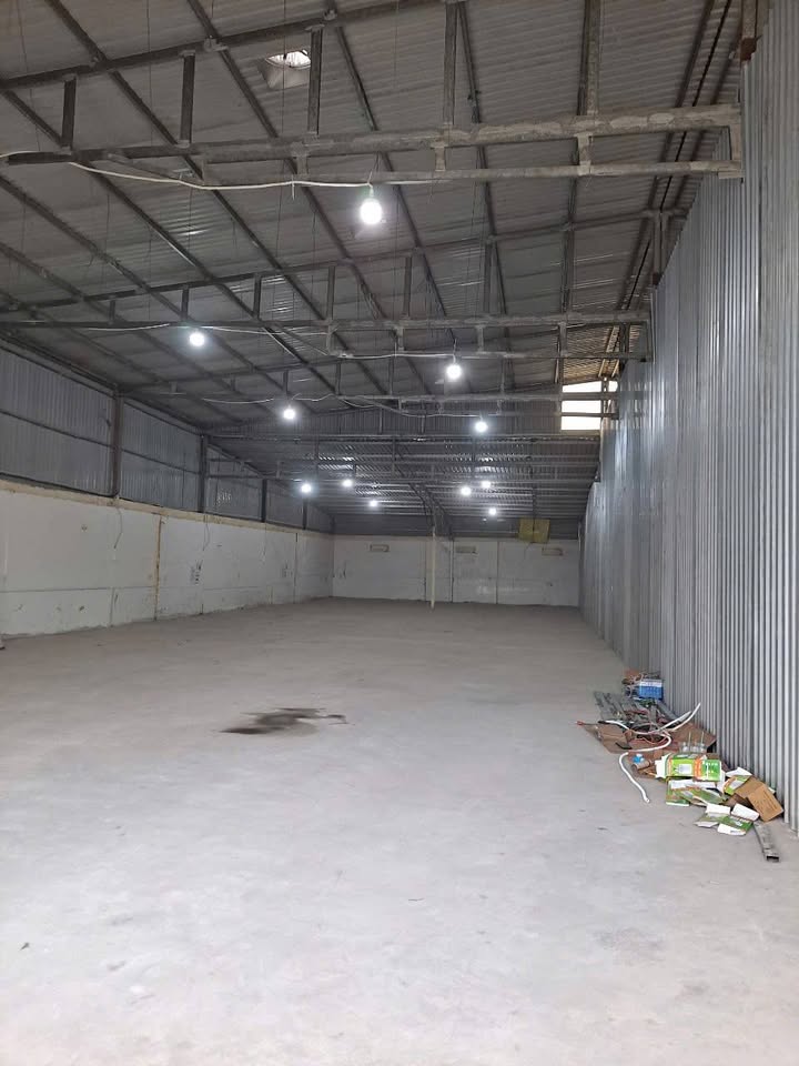 Kho - Xưởng cho thuê mặt tiền Thạnh Lộc, Quận 12, 500m² - Thuận tiện kinh doanh!