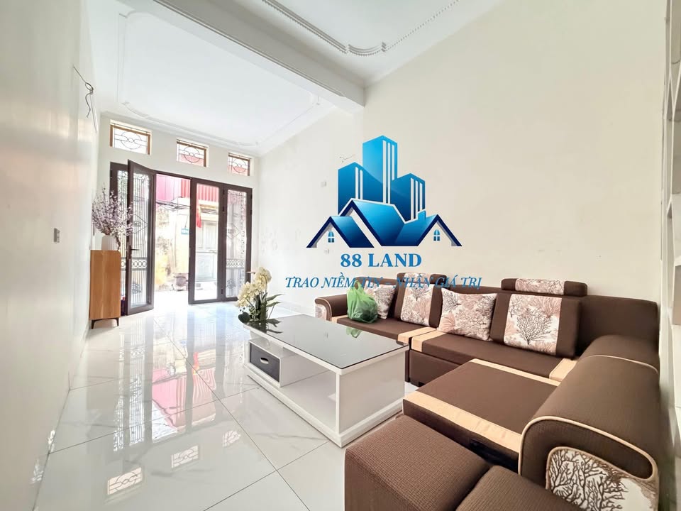 Nhà 2 tầng ngõ Thánh Thiên, TP Bắc Giang 50m² giá 3 tỷ - Vị trí thuận lợi gần chợ và trường học!