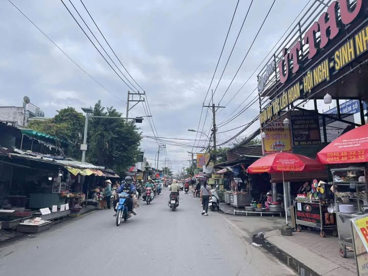 Nhà mặt tiền Quốc Lộ 1A, Bình Tân 76m² giá 5 tỷ - Sổ hồng riêng, hoàn công đầy đủ!