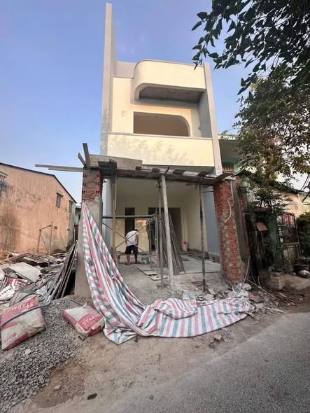 Nhà phố Chánh Nghĩa, Thủ Dầu Một 657m² giá 3.69 tỷ - Pháp lý rõ ràng, sẵn sàng vào ở!