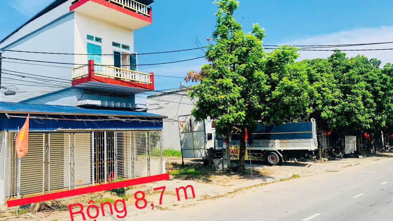 Nhà 2 tầng lô góc Quốc lộ 3, 88m² giá 2 tỷ - Kinh doanh sầm uất!