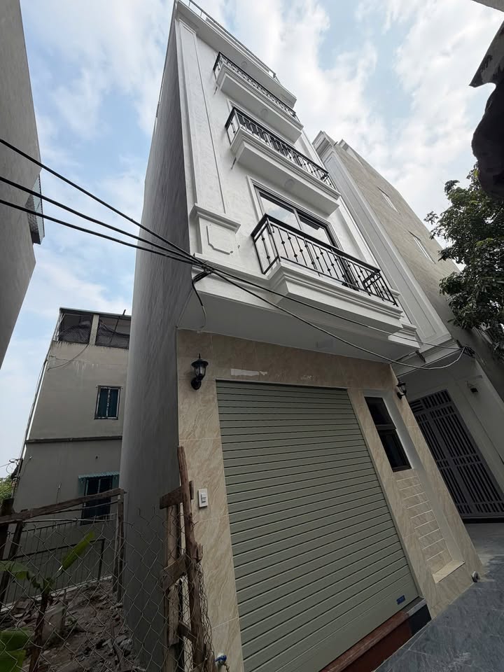 Nhà phố Phường Minh Khai, Quận Bắc Từ Liêm 40m² giá 4 tỷ - Không quy hoạch, ô tô gần nhà!