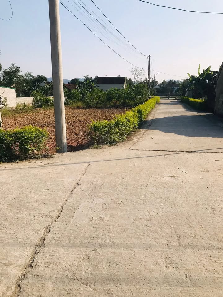 Đất nền Đồng Hoa - Đồng Thành 198m² giá 1 tỷ - Sổ đỏ chính chủ, đầu tư sinh lời!