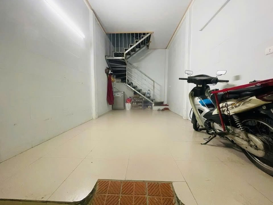 Nhà phố Thanh Xuân 25m², 4 tầng giá 4.x tỷ - Chính chủ, sổ riêng