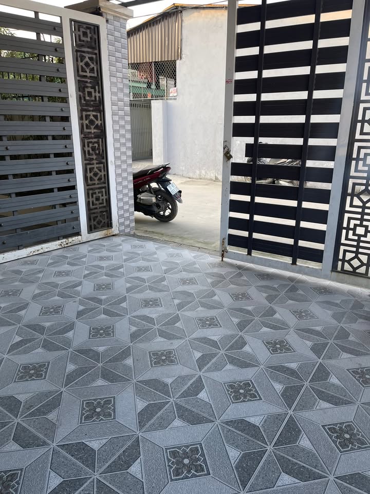 Nhà bán Ngô Đức Mai, TP Vinh 171m² giá chỉ 30 triệu/m² - Sẵn sàng vào ở!