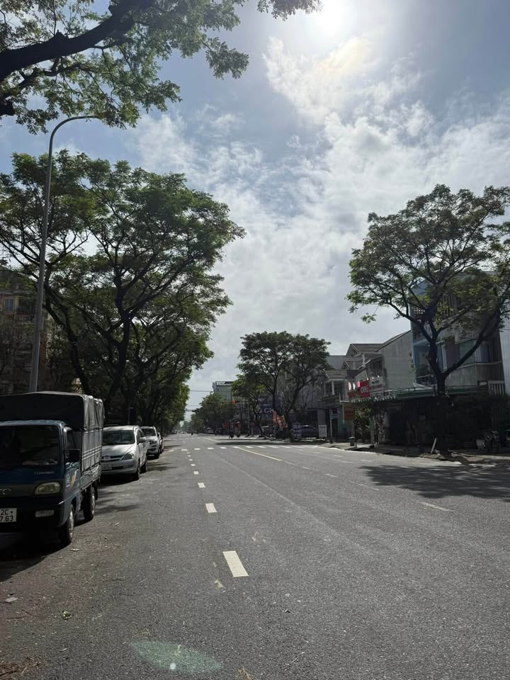 Đất nền Kinh Dương Vương, Liên Chiểu, 180m² giá 17.5 tỷ - Đường kinh doanh sầm uất!