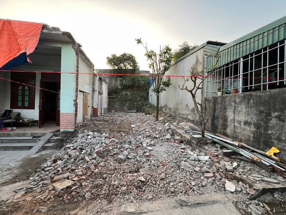 Đất nền Cao Xanh Hạ Long 91.6m² giá 1.1 tỷ - Sổ đỏ chính chủ, đường xe tải vào tận nơi!