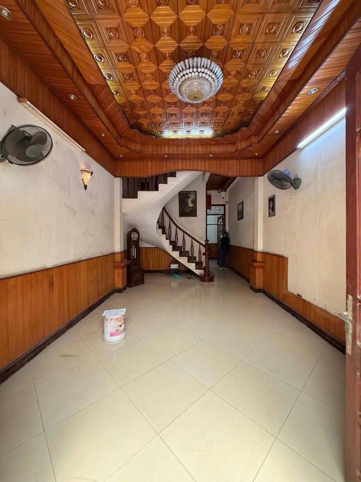 Nhà phố Lương Khánh Thiện, Hoàng Mai 60m² giá 28.5 tỷ - Kinh doanh sầm uất!