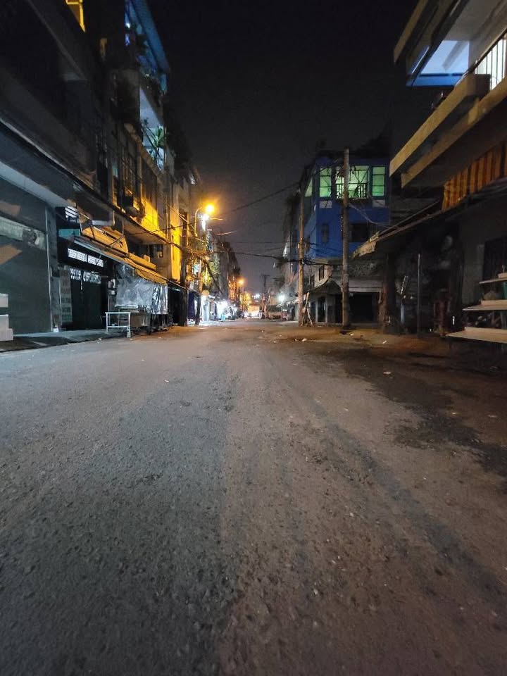 Nhà mặt tiền hẻm 12m, gần chợ Bình Tiên, Quận 6 - Đang cho thuê chỉ 14 tỷ!