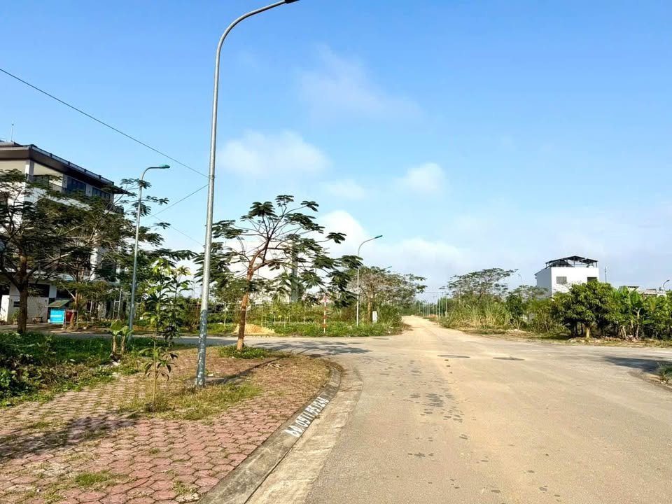 Đất thổ cư tổ 13 Tân Hà, Tuyên Quang 100m² - Vị trí đắc địa gần ngã ba giao thông