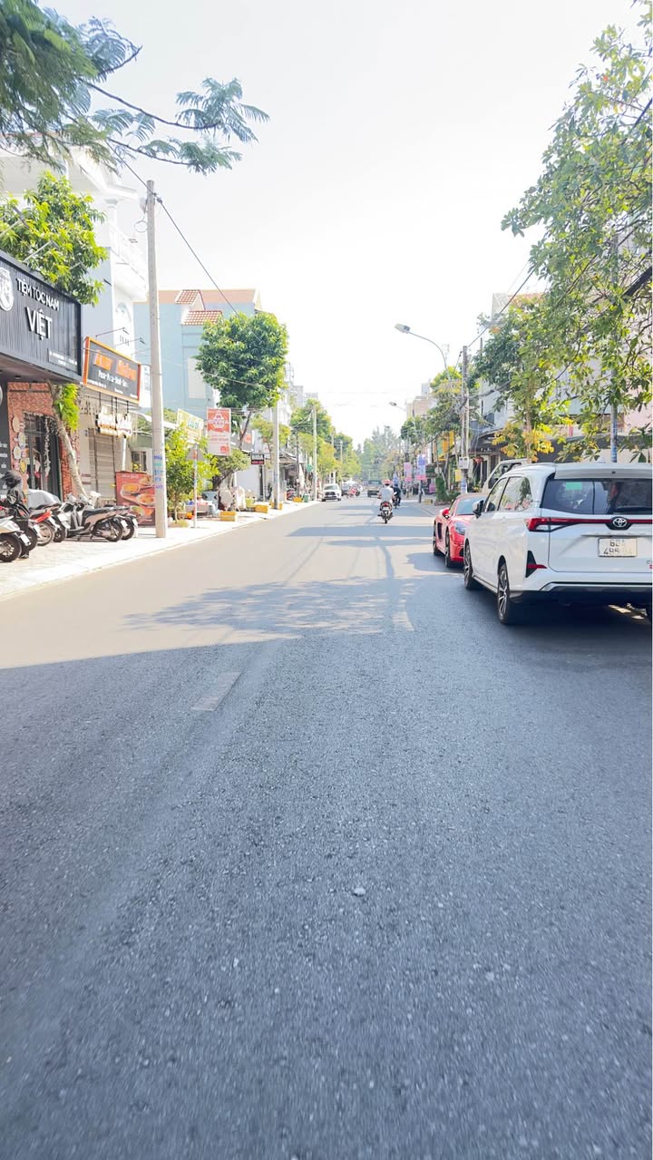 Bán cặp FrontHouse Phạm Hùng, Rạch Giá 200m² giá 7 tỷ - Mặt tiền kinh doanh sầm uất!