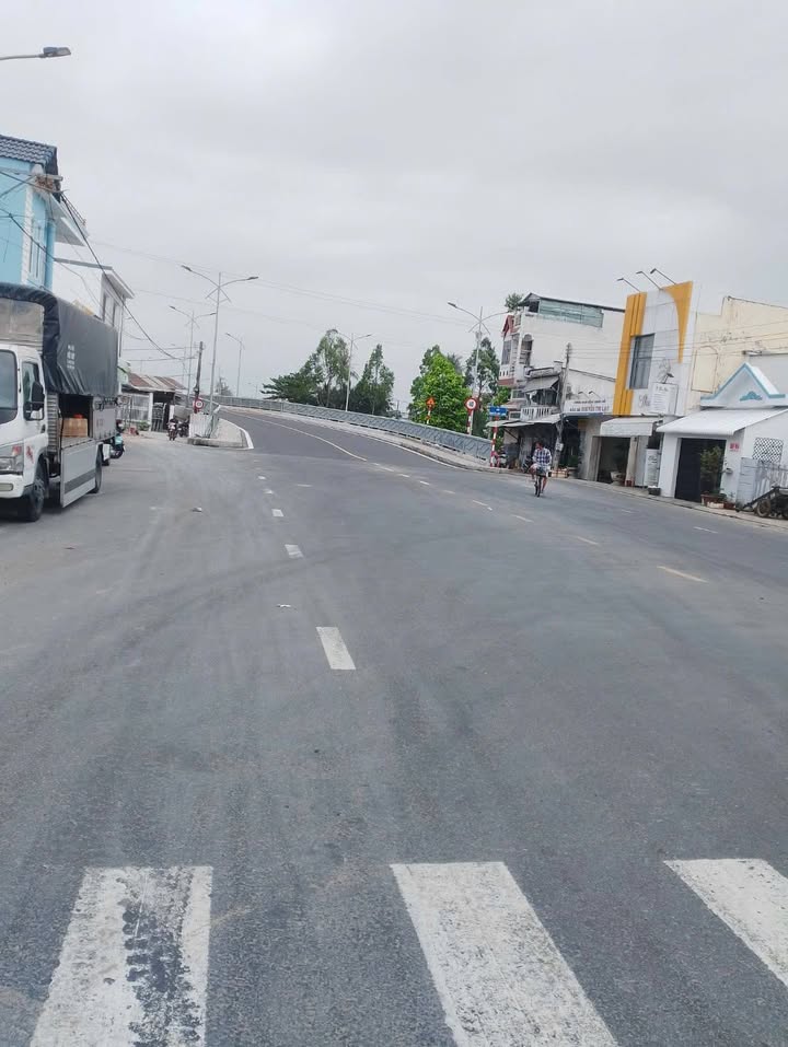 Đất nền mặt tiền đường 30/4, Phú Lợi, 80m² giá 900 triệu - Vị trí đắc địa, giao thông thuận lợi!