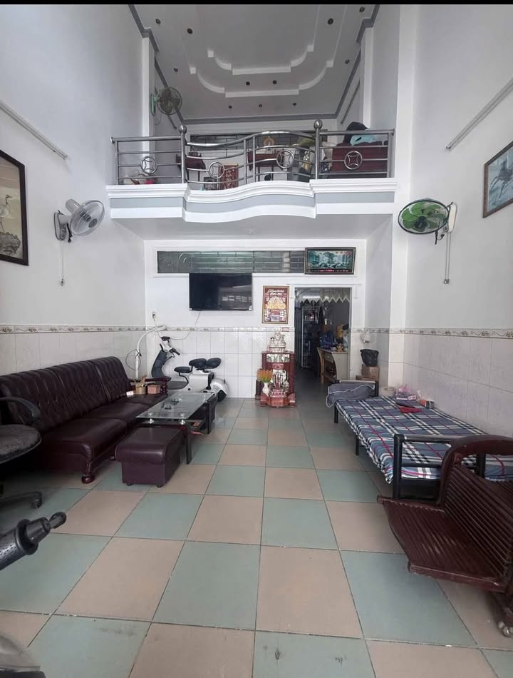 Nhà mặt tiền Trương Công Định, Phường 2, Sóc Trăng 80m² giá 3.6 tỷ - Thương lượng ngay!