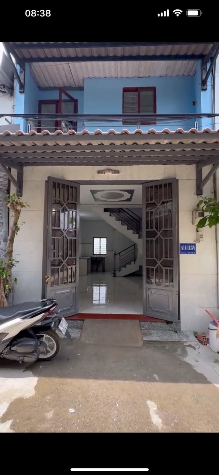 Nhà phố Huyện Bình Chánh 28m² giá 1.05 tỷ - Hẻm thông, tiện lợi!