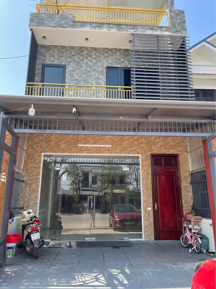 Cho thuê mặt bằng tầng 1 tại 429 Quang Trung, 108m² - Vị trí đẹp, kinh doanh thuận lợi!