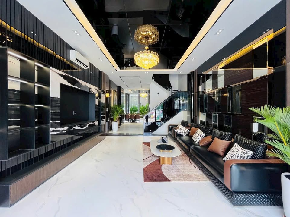 Nhà 3 tầng đường Phạm Hữu Lầu, Quận 7, 90m² giá 17.5 tỷ - Thiết kế sang trọng, ở ngay!