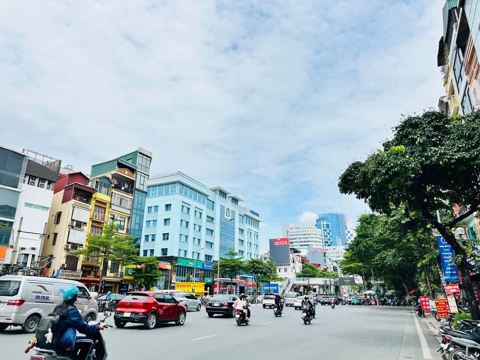 Đất vàng mặt phố Tây Sơn, Đống Đa 630m² giá thỏa thuận - Cơ hội đầu tư sinh lời cao!