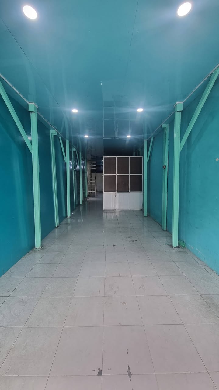 Nhà mặt tiền đường số Tân Quy, Quận 7, Diện tích 70m², Giá thuê 15 triệu/tháng - Thích hợp làm kho chứa hàng!