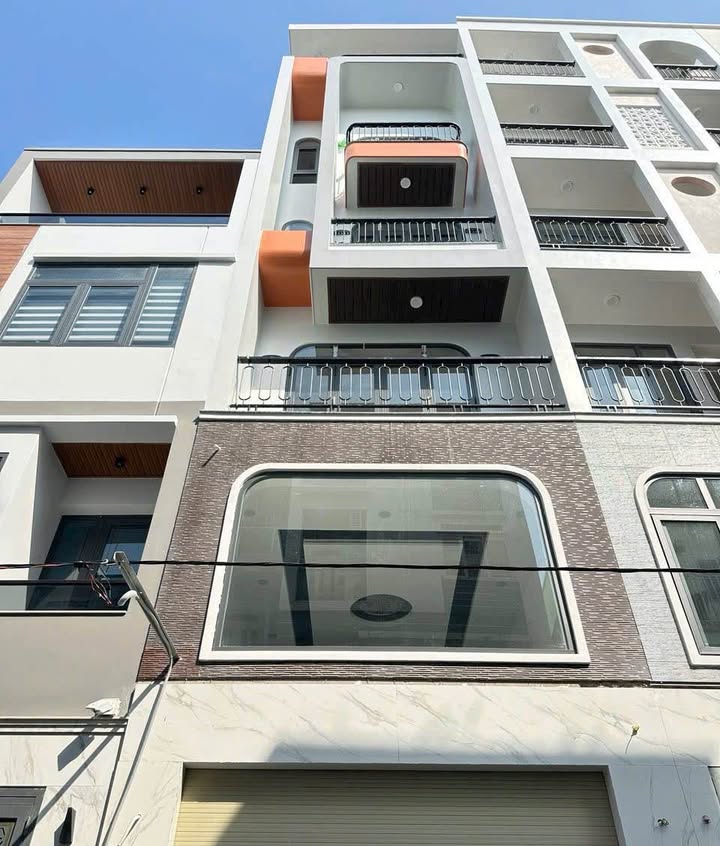 Nhà phố Tân Hoà Đông, Quận 6, 56m² giá 8.9 tỷ - Kết cấu hiện đại với thang máy