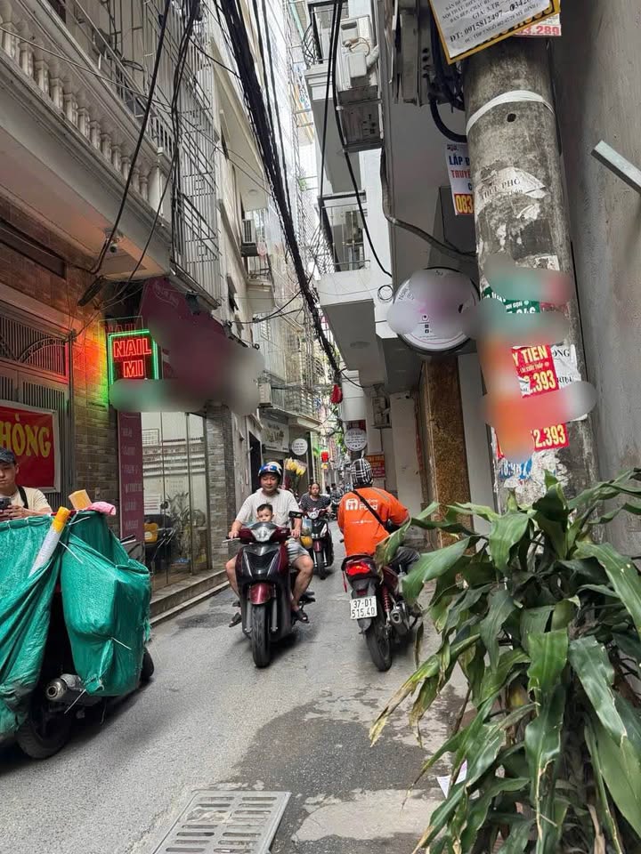 Nhà phố Mỹ Đình 35m² giá 9.65 tỷ - Lô góc kinh doanh, ô tô vào tận nơi!