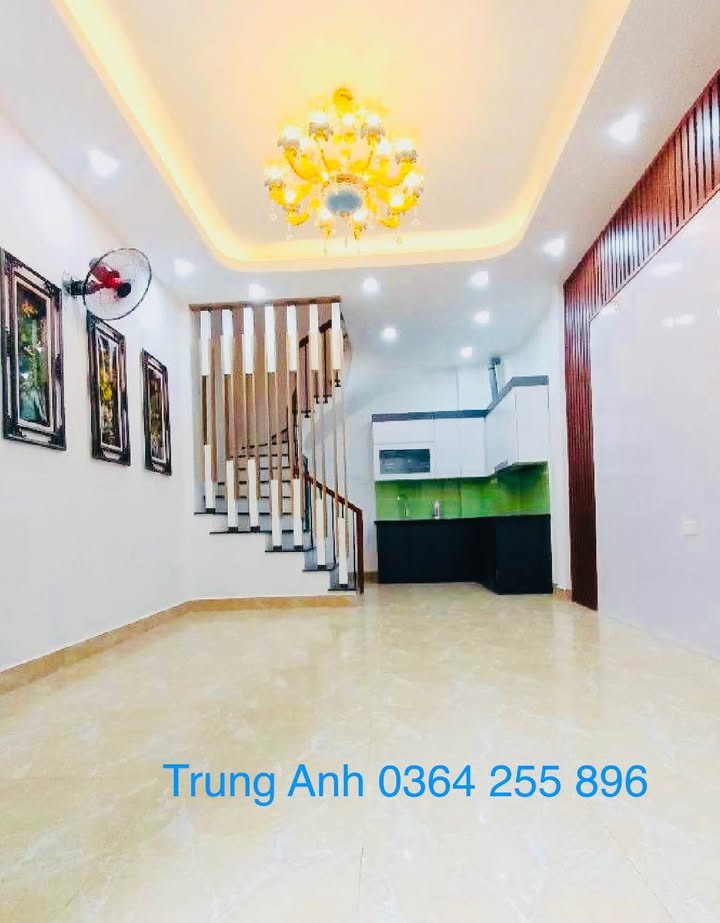 Bán nhà Cự Lộc, Thanh Xuân 40m² giá 7 tỷ - Vị trí đẹp, ngõ ô tô tránh!