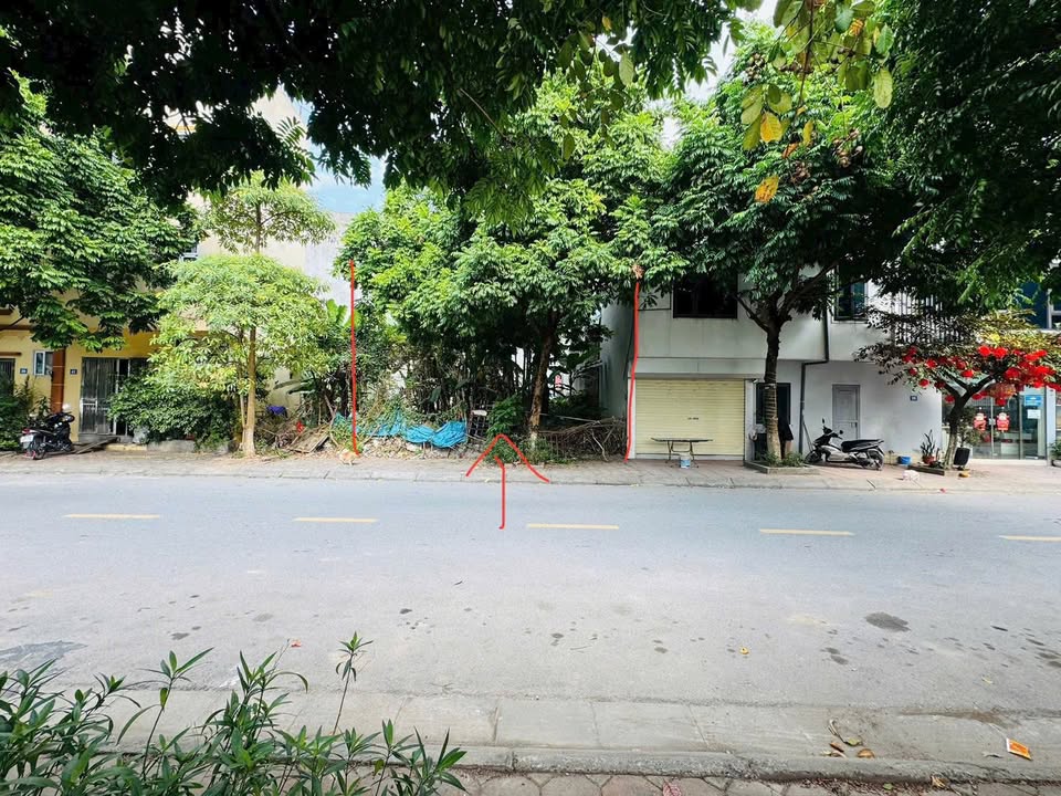 Đất nền kinh doanh Phúc Lợi 81.5m² giá 18.5 tỷ - Vị trí đắc địa, tiện ích xung quanh!