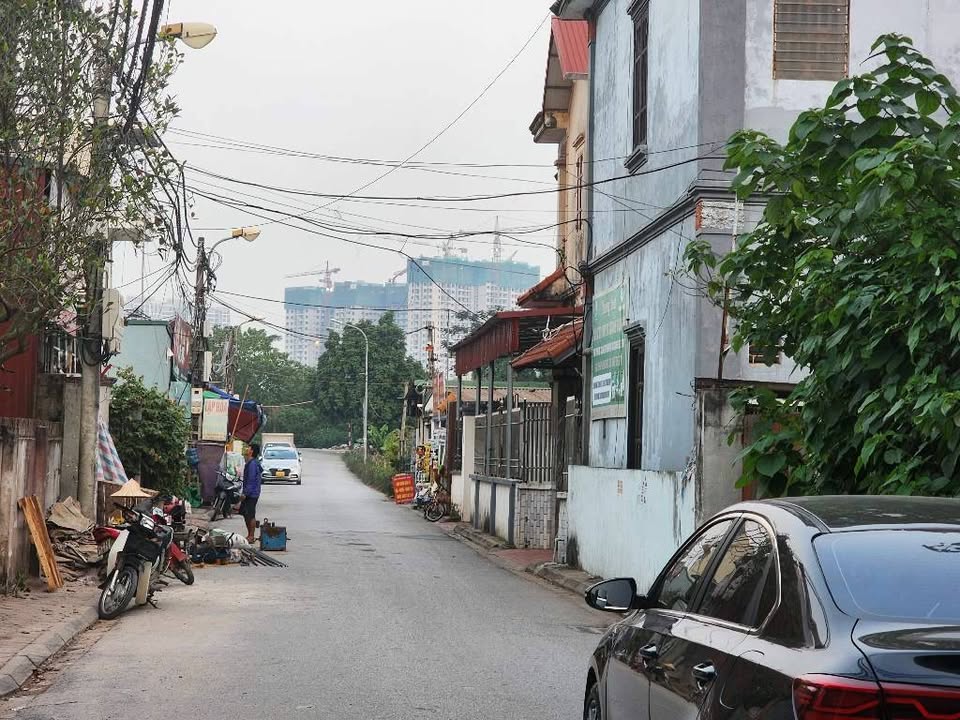 Đất Đông Dư, Gia Lâm 48m² giá 5.7 tỷ - Mặt tiền đẹp, ô tô vào tận nơi!